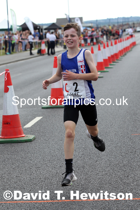 Boys under-13s 2021 Northern 6 and 4 Stage and Young Athletes Road Relays, Redcar. Photo: David T. Hewitson/Sports for All Pics
